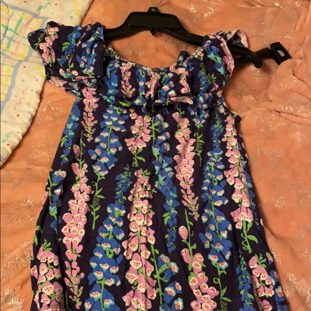 Lilly Pulitzer one sleeve top